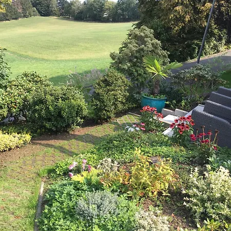 Ruhige Wohlfuehloase Auf Zwei Ebenen - Mit Terrasse Im Gruenen Und Balkon Apartmán Wuppertal