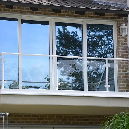 Ruhige Wohlfuehloase Auf Zwei Ebenen - Mit Terrasse Im Gruenen Und Balkon *