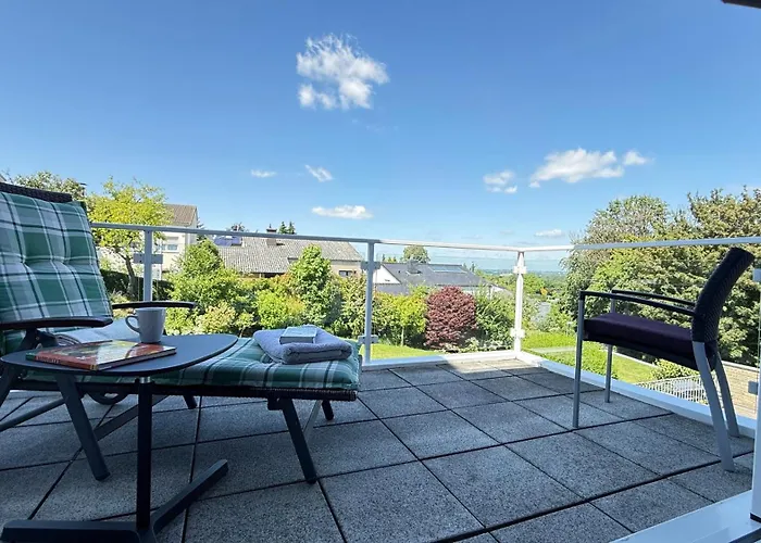 Ruhige Wohlfuehloase Auf Zwei Ebenen - Mit Terrasse Im Gruenen Und Balkon Appartement