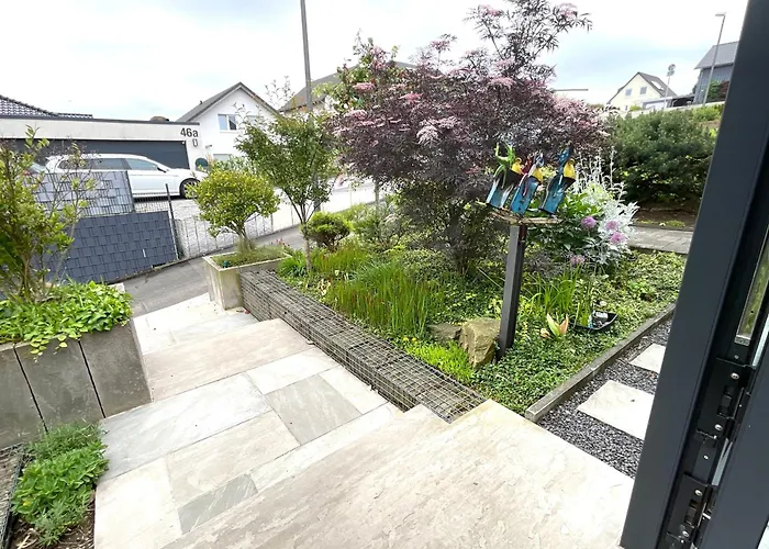 Ruhige Wohlfuehloase Auf Zwei Ebenen - Mit Terrasse Im Gruenen Und Balkon Appartement *