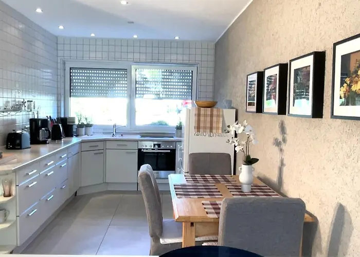 Ruhige Wohlfuehloase Auf Zwei Ebenen - Mit Terrasse Im Gruenen Und Balkon * Wuppertal