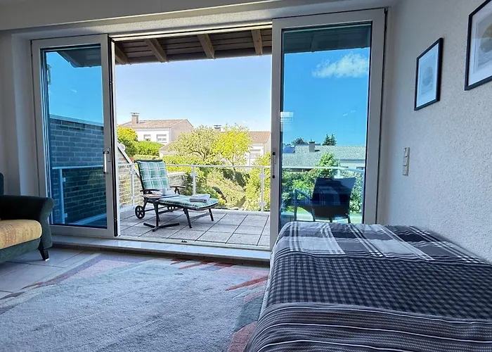 Ruhige Wohlfuehloase Auf Zwei Ebenen - Mit Terrasse Im Gruenen Und Balkon Appartement *